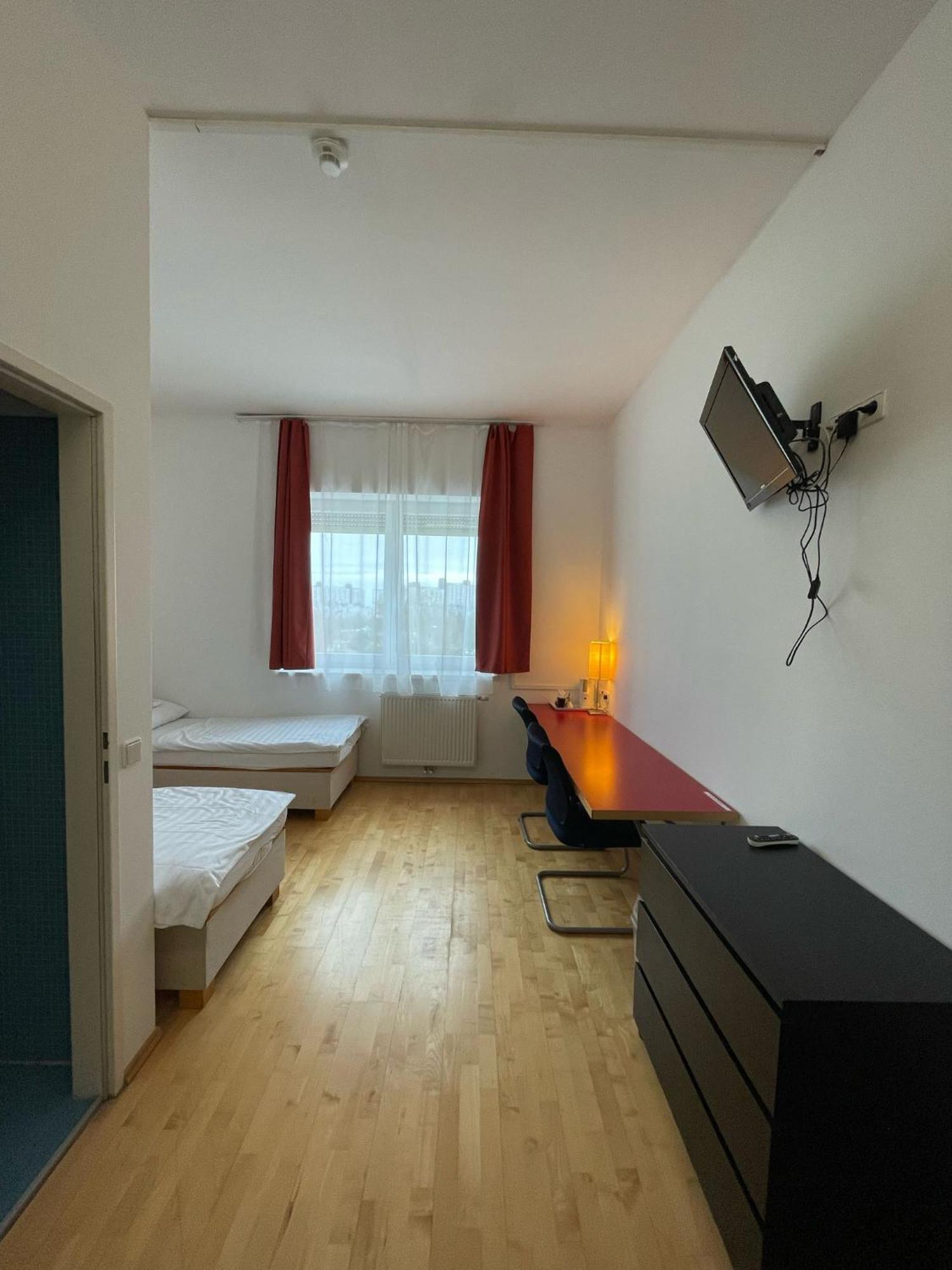 Workbase Hostel Wien Exteriör bild